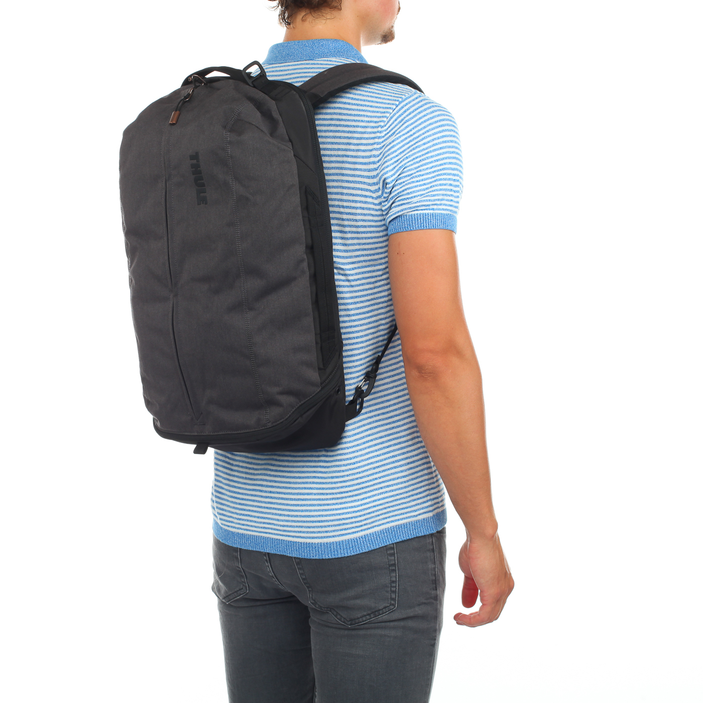 Рюкзак со съемным ремнем Thule Vea Backpack