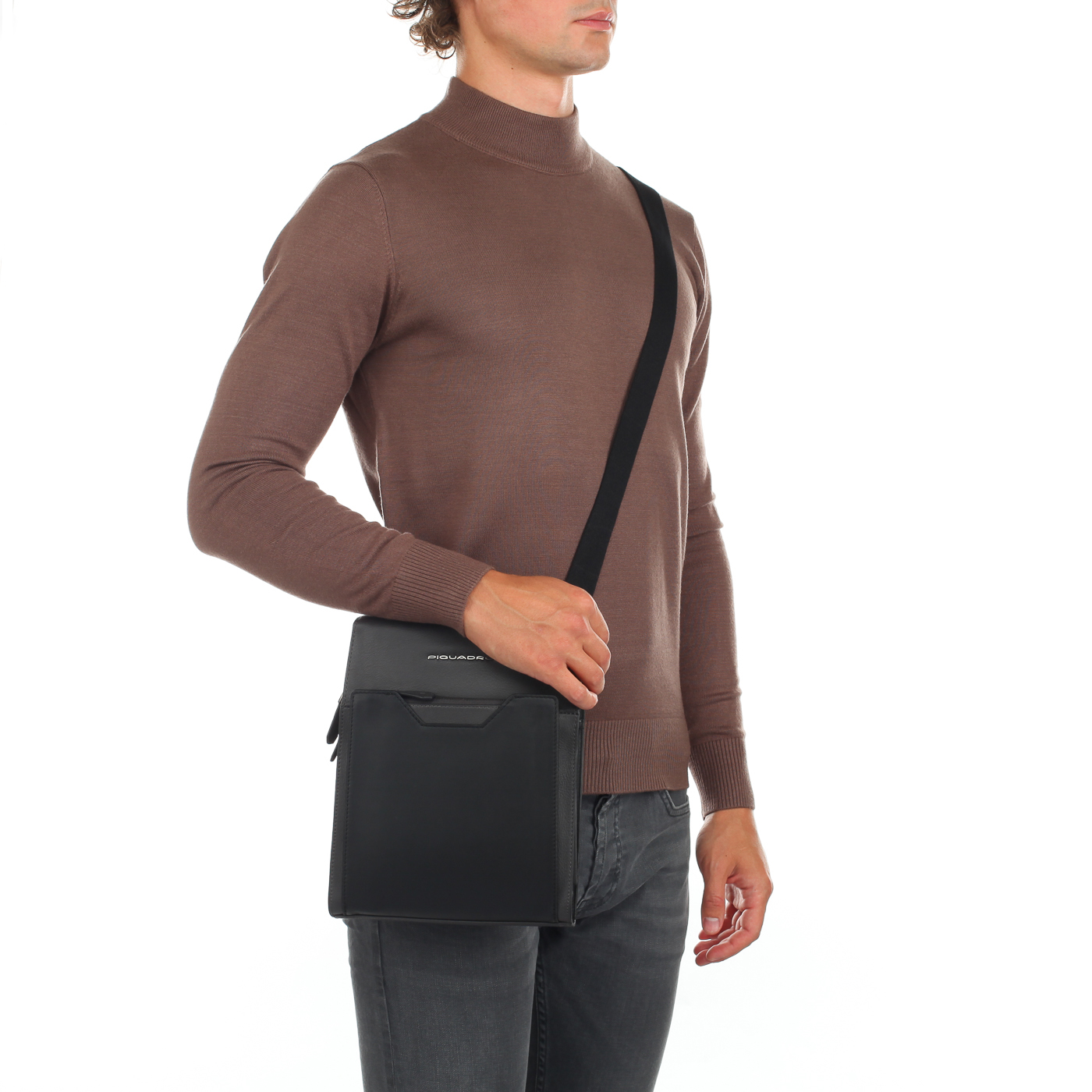 Кожаная сумка-планшет на молнии Piquadro Prisma