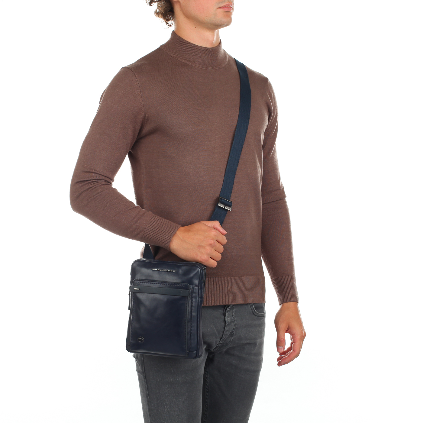 Сумка через плечо из кожи Piquadro Cube