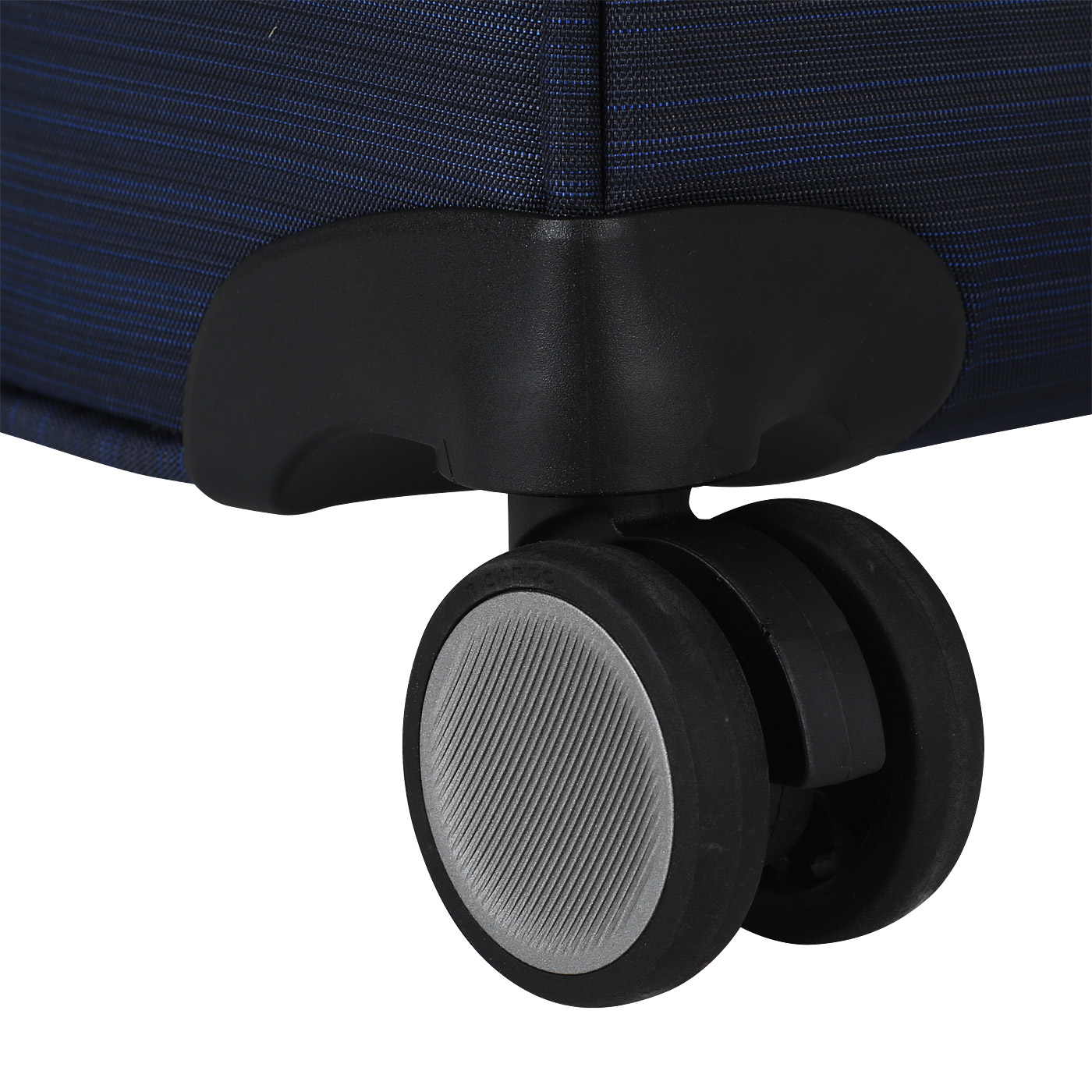 Чемодан средний M тканевый с кодовым замком Ricardo Cabrillo 2.0 Softside