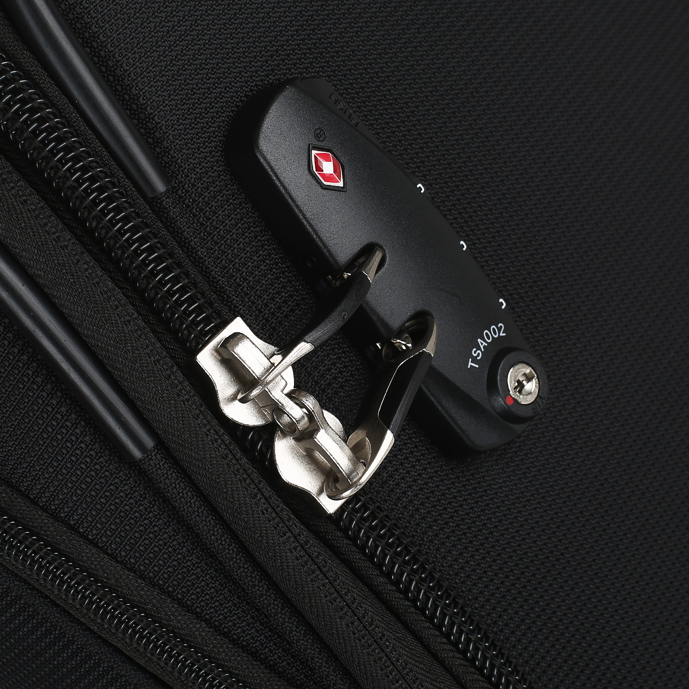 Чемодан большой L тканевый с кодовым замком Ricardo Seahaven