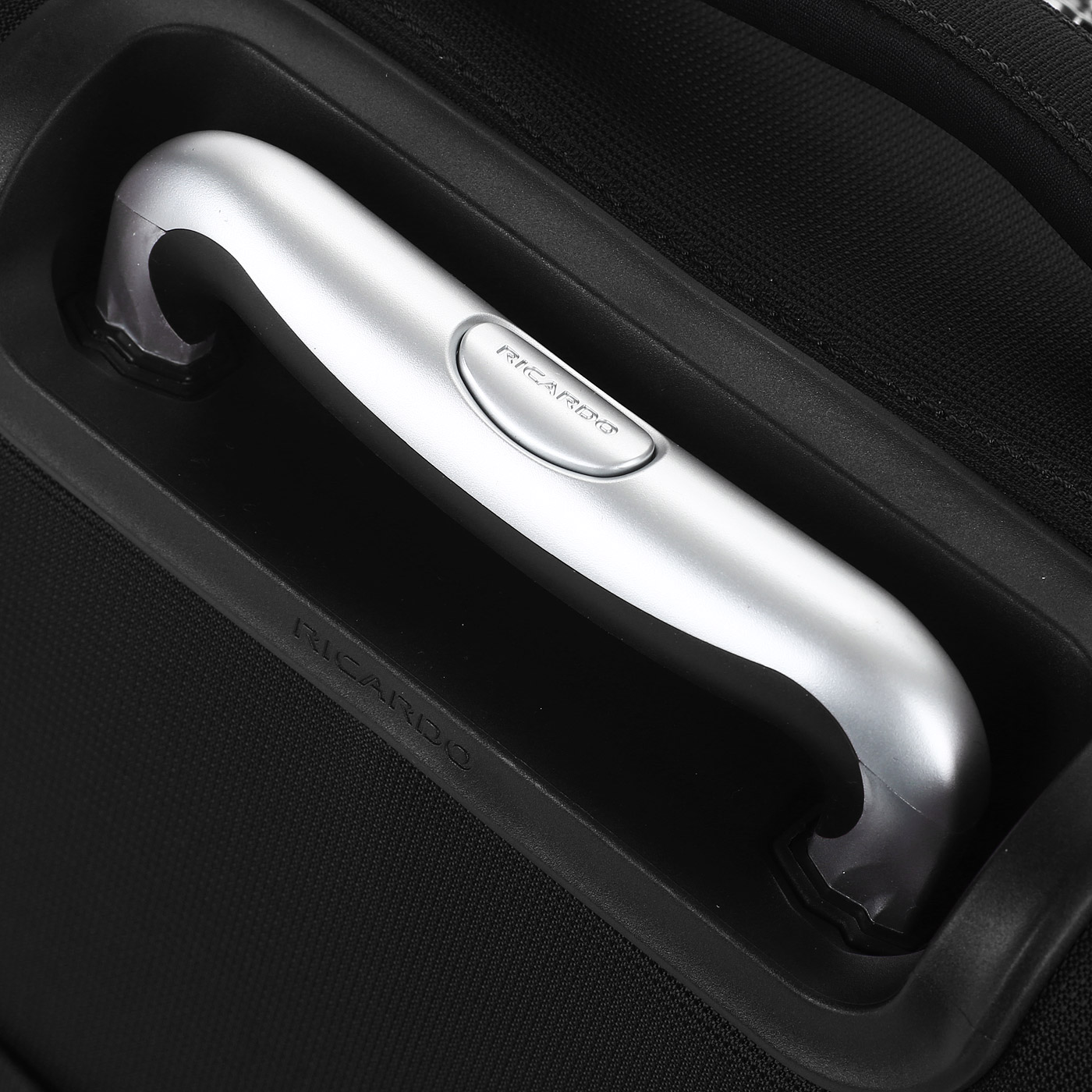 Чемодан маленький S тканевый Ricardo Seahaven