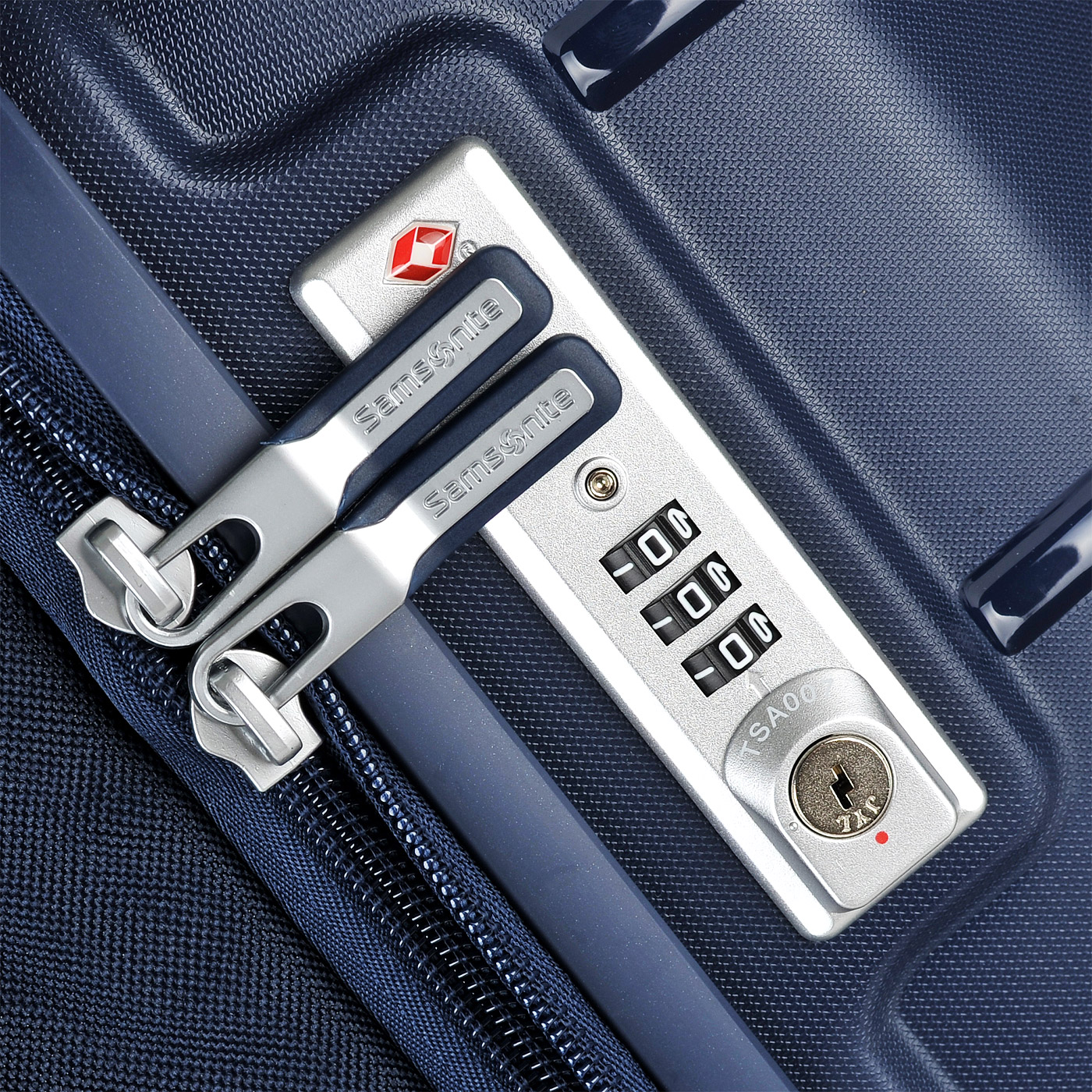 Чемодан большой L из полипропилена с кодовым замком Samsonite Flux