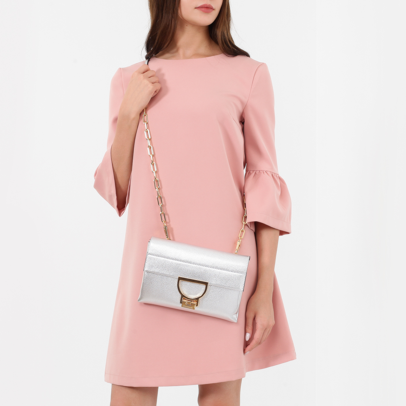 Серебристая сумочка Coccinelle Arlettis