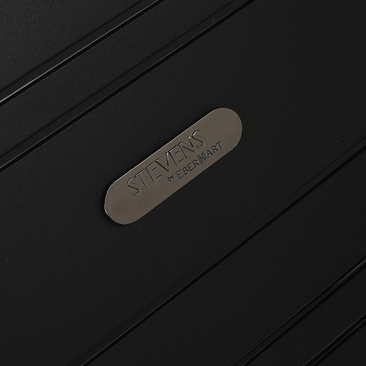 Чемодан большой L из полипропилена с кодовым замком Stevens Cruise