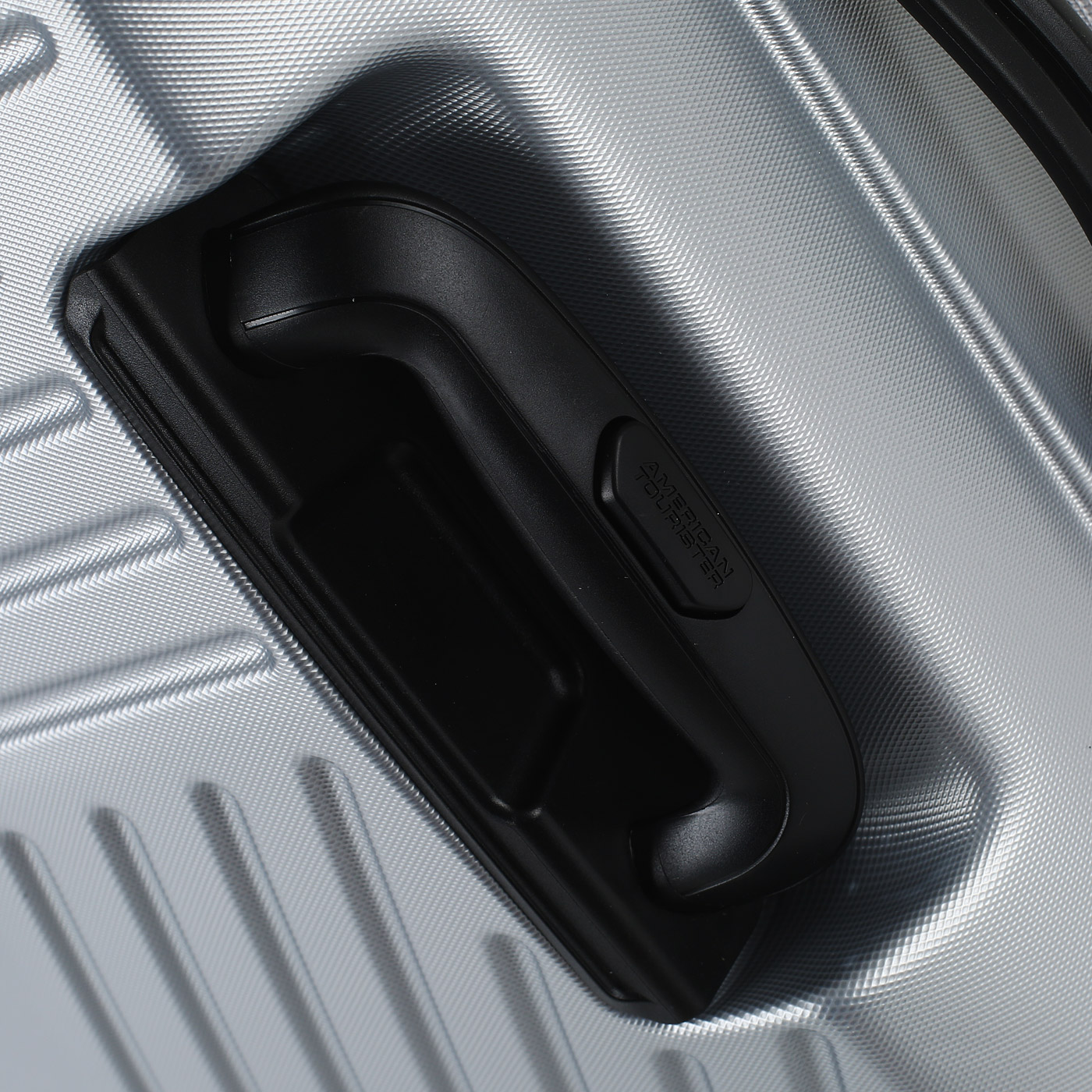 Чемодан большой L из ABS-пластика с кодовым замком American Tourister Trillion