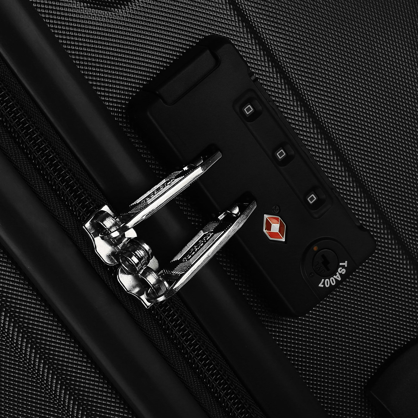 Чемодан большой L из ABS-пластика с кодовым замком American Tourister Trillion