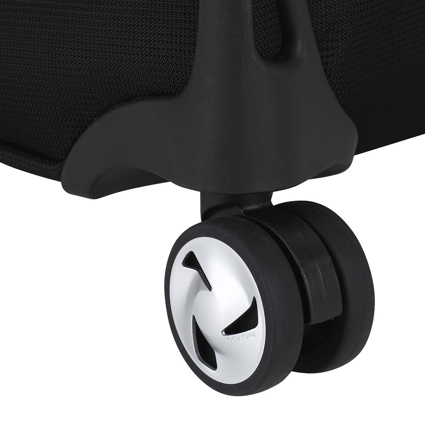 Чемодан маленький S тканевый с кодовым замком Ricardo Seahaven