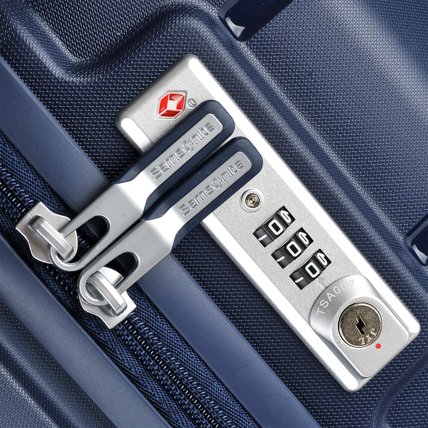 Чемодан большой L из полипропилена с кодовым замком Samsonite Flux