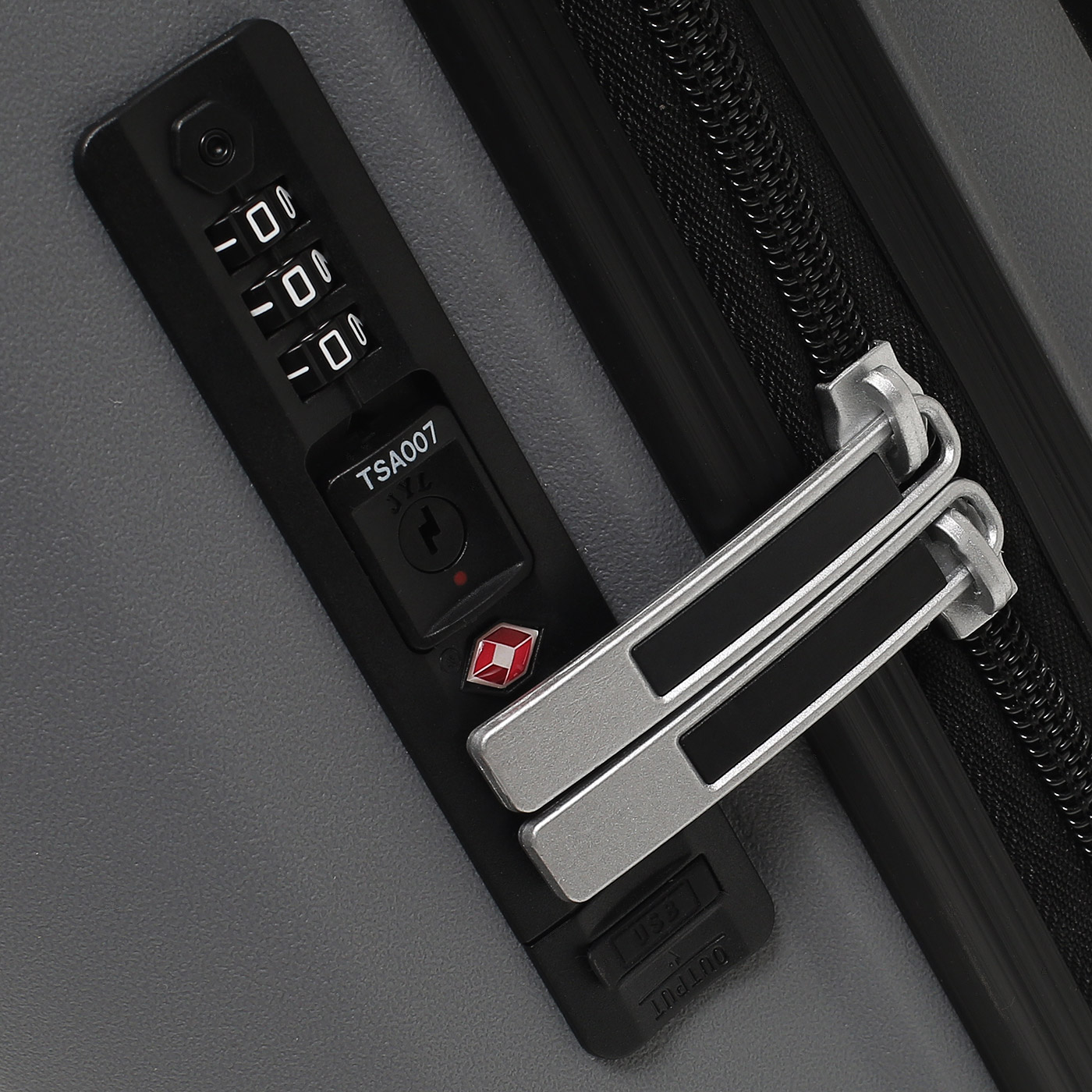 Чемодан маленький S из полипропилена Sun Voyage Elite