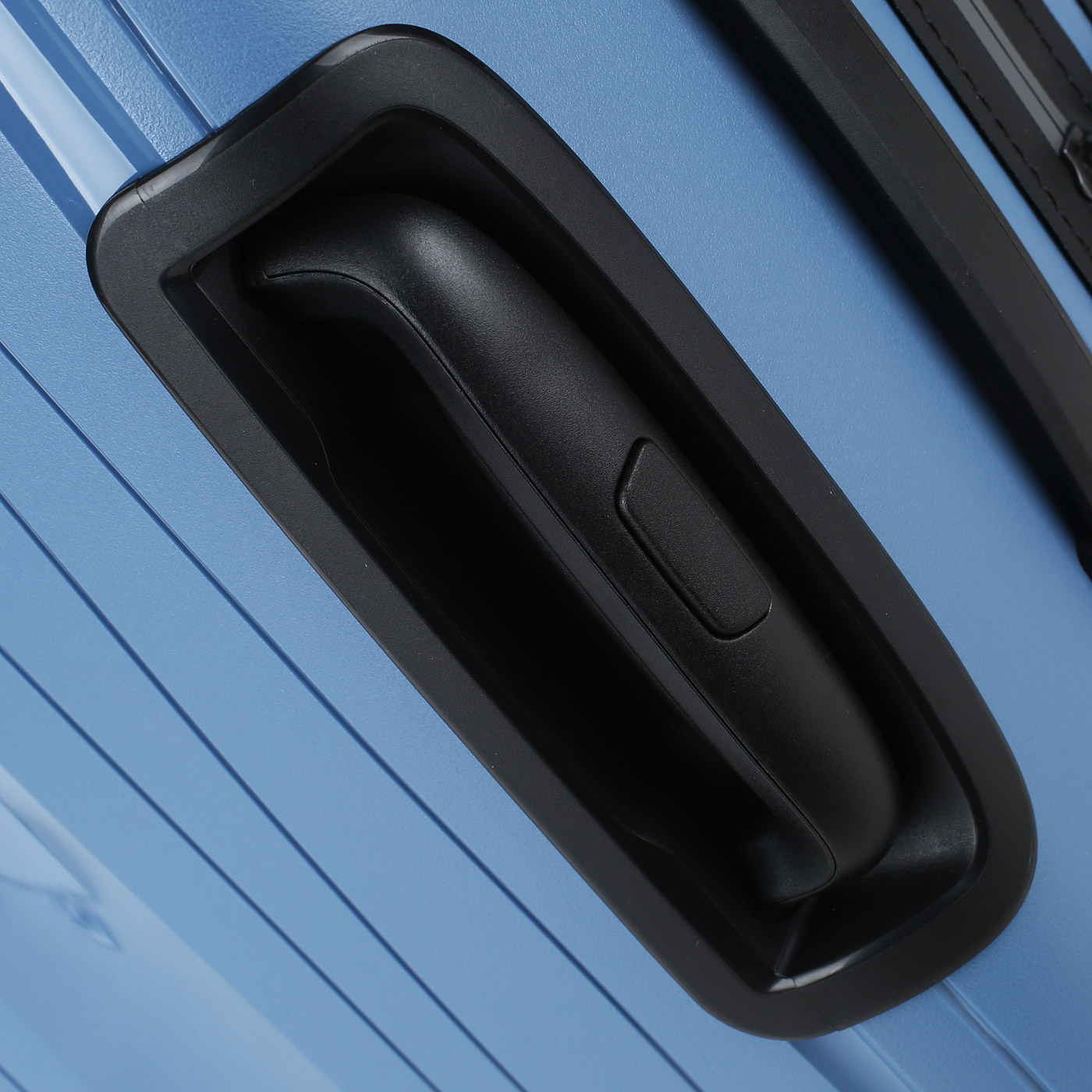 Чемодан большой L из полипропилена с кодовым замком Eberhart Flash