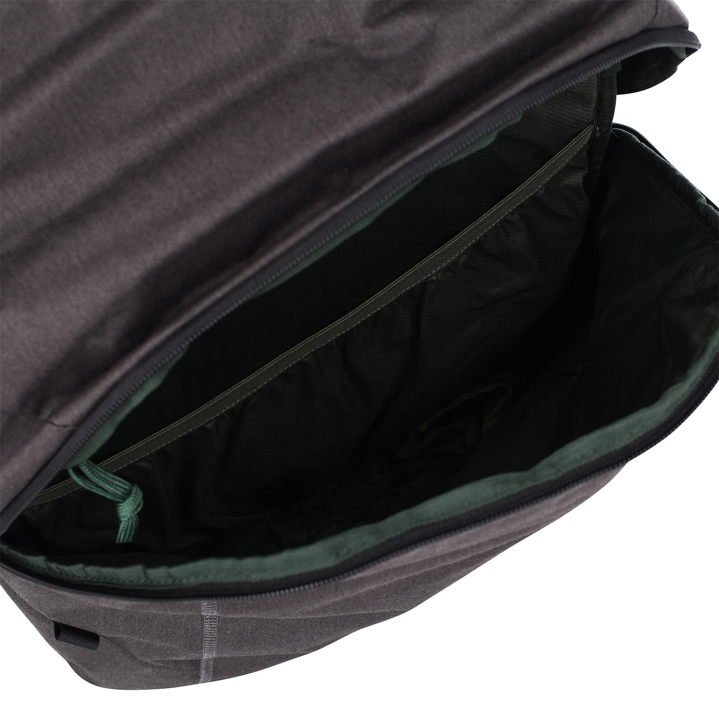 Рюкзак с откидным клапаном Thule Vea Backpack