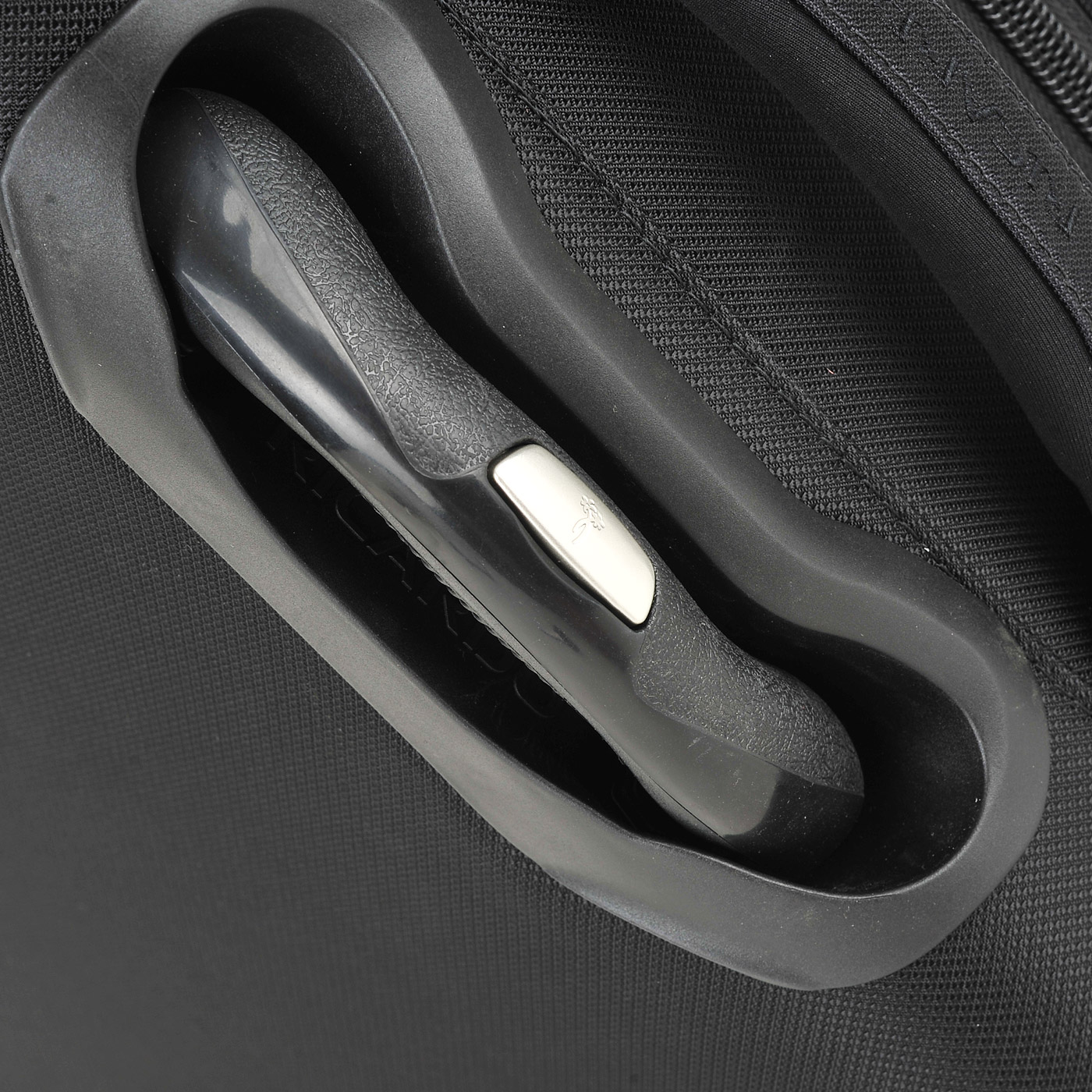 Чемодан маленький S тканевый Ricardo Mar Vista