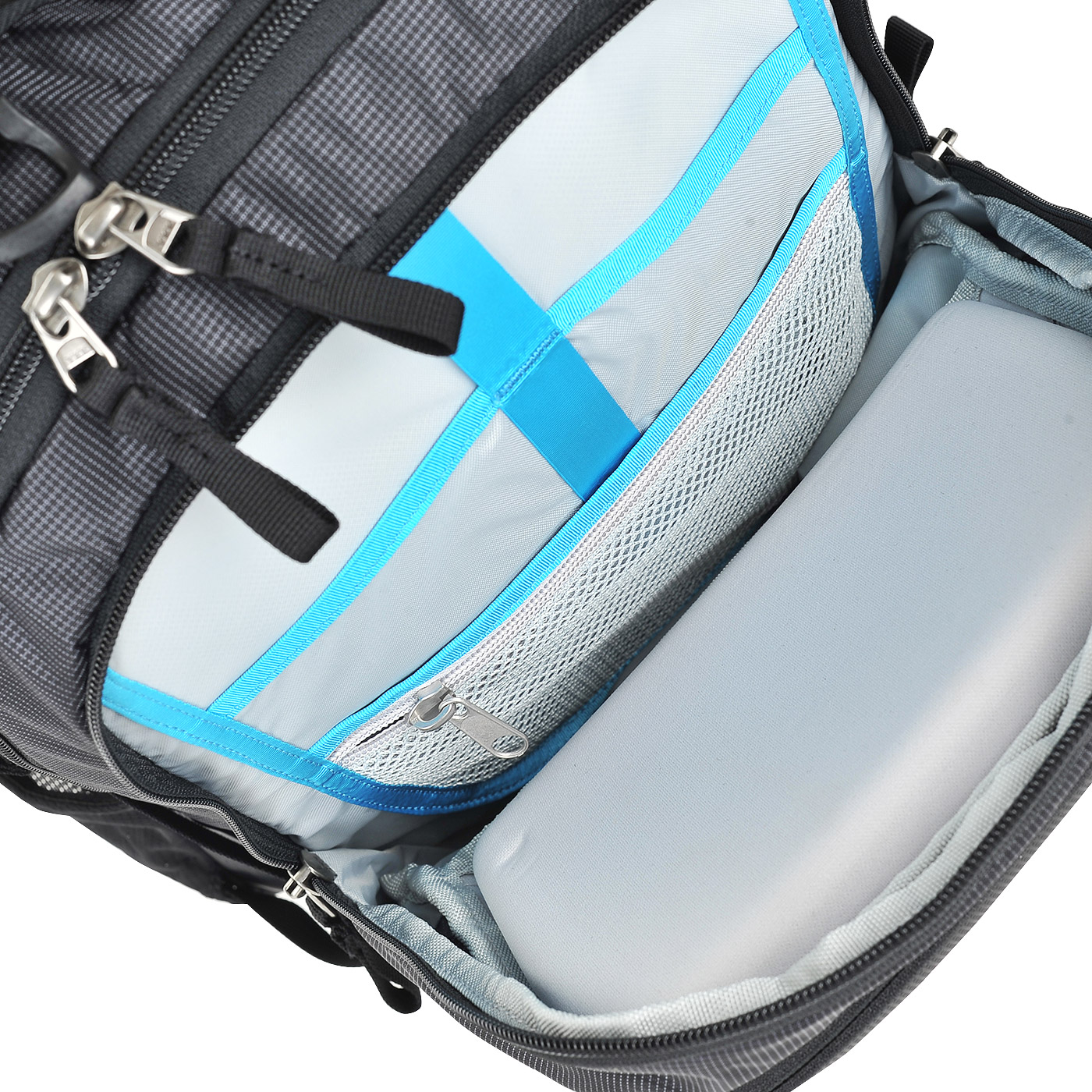 Тканевый вместительный рюкзак с тремя отделами Thule EnRoute