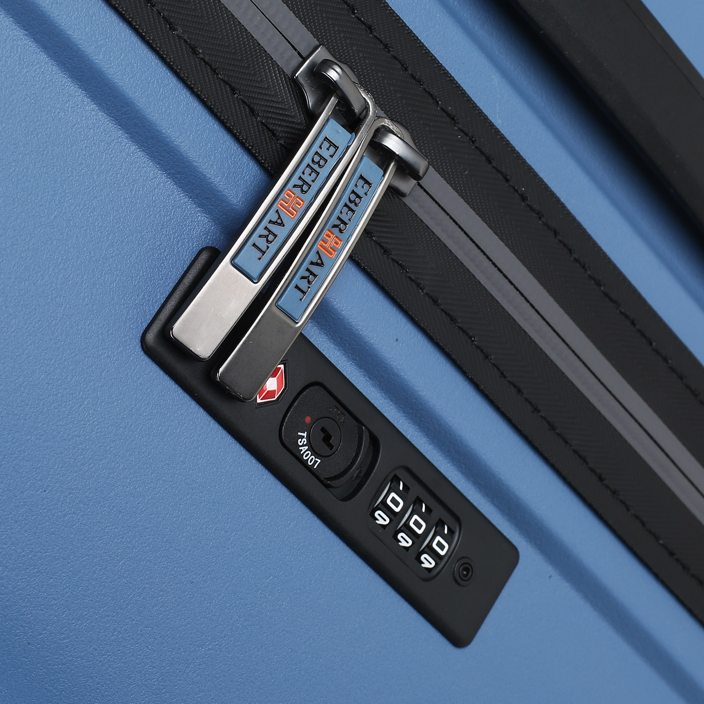 Чемодан большой L из полипропилена с кодовым замком Eberhart Flash