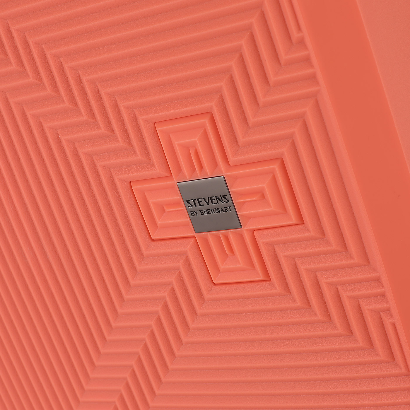 Чемодан большой L из полипропилена с кодовым замком Stevens Breeze